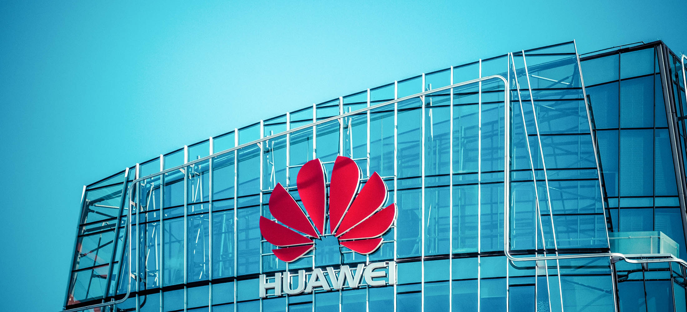 Sabrina Landing di Ruang Sidang